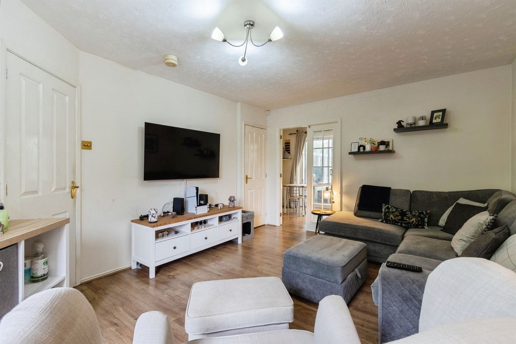 Property photo 2 of 14
