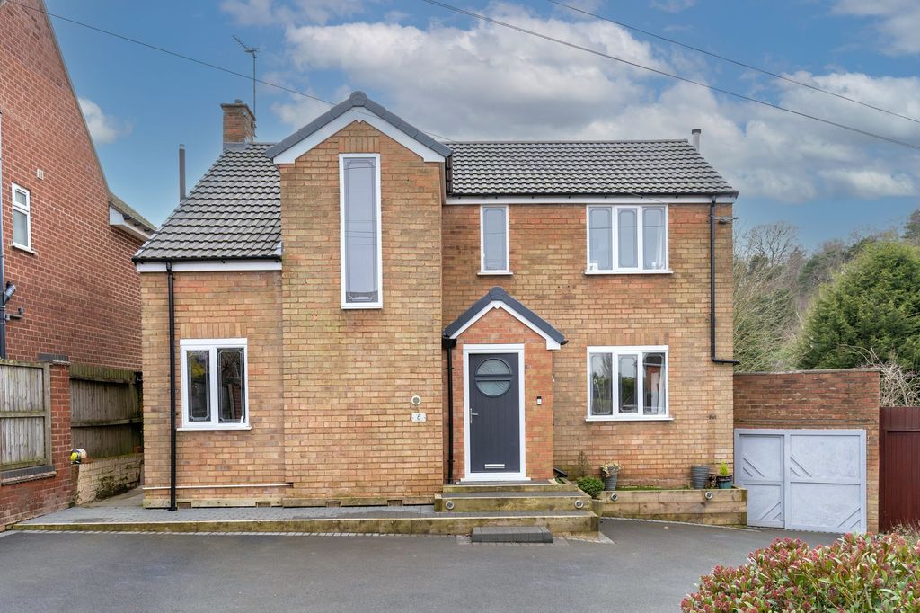 Property photo 1 of 15