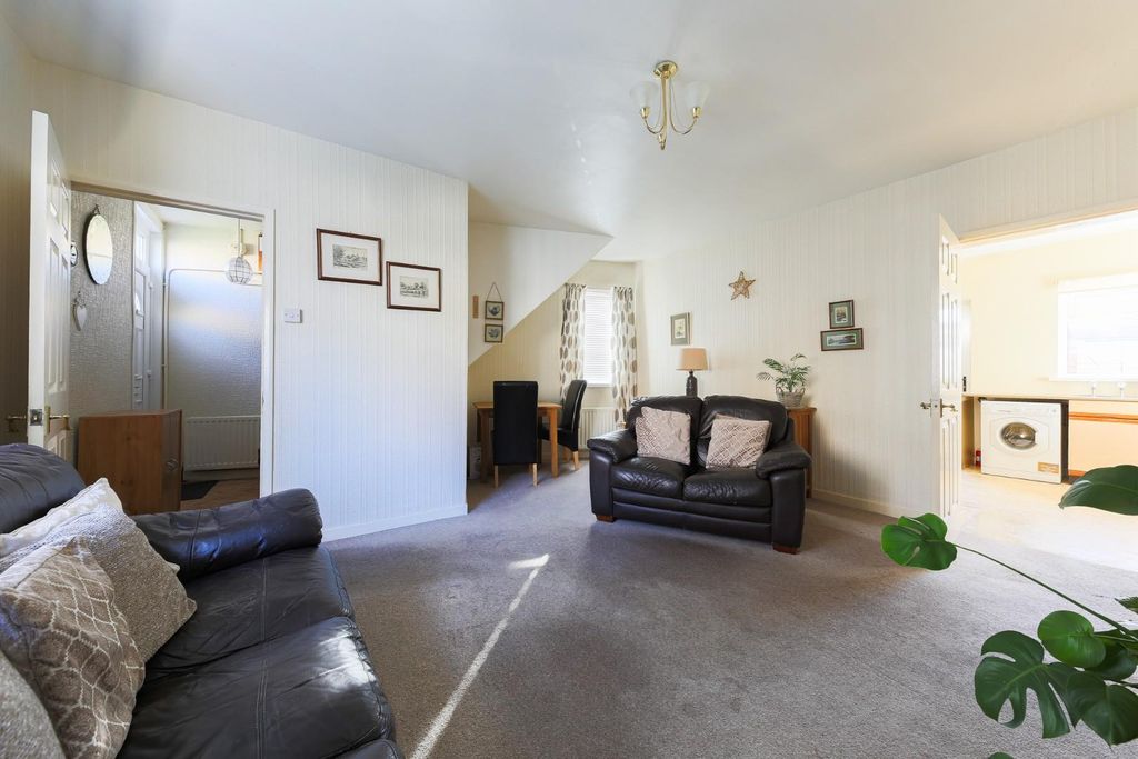 Property photo 3 of 12 Living Room