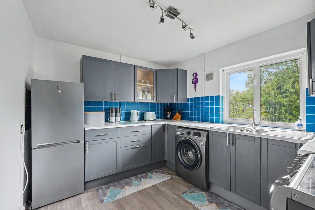 Property photo 3 of 16 5351457