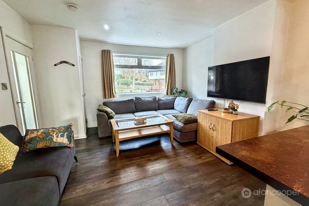 Property photo 3 of 23 4523993