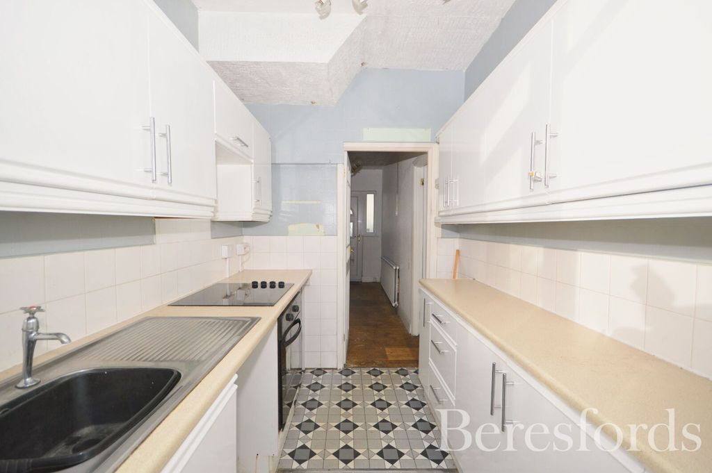 Property photo 3 of 17 Picture No. 04