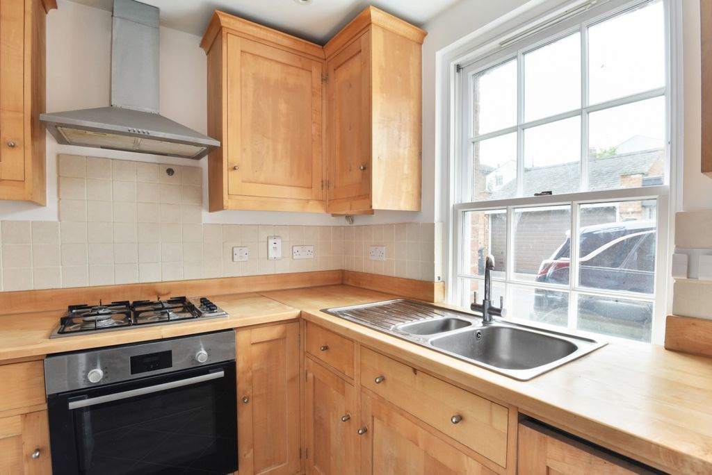 Property photo 2 of 11 1165516