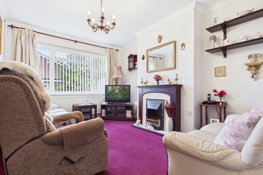 Property photo 2 of 11 Picture No. 08