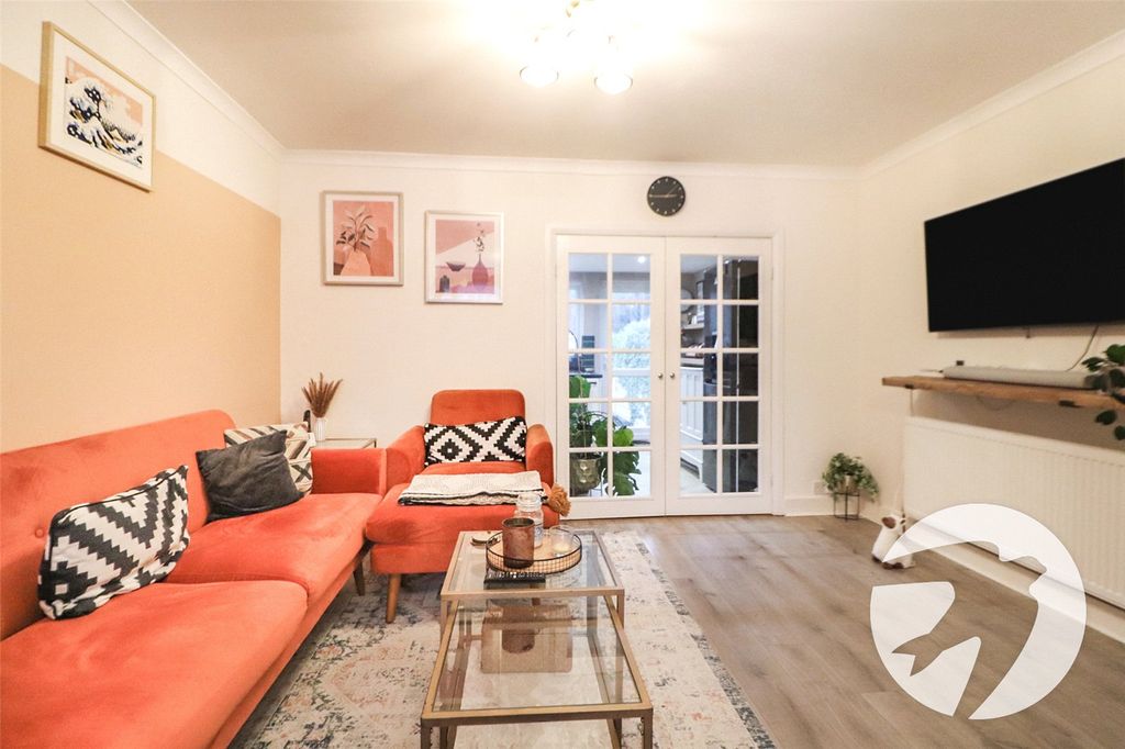 Property photo 2 of 14 Picture No. 33