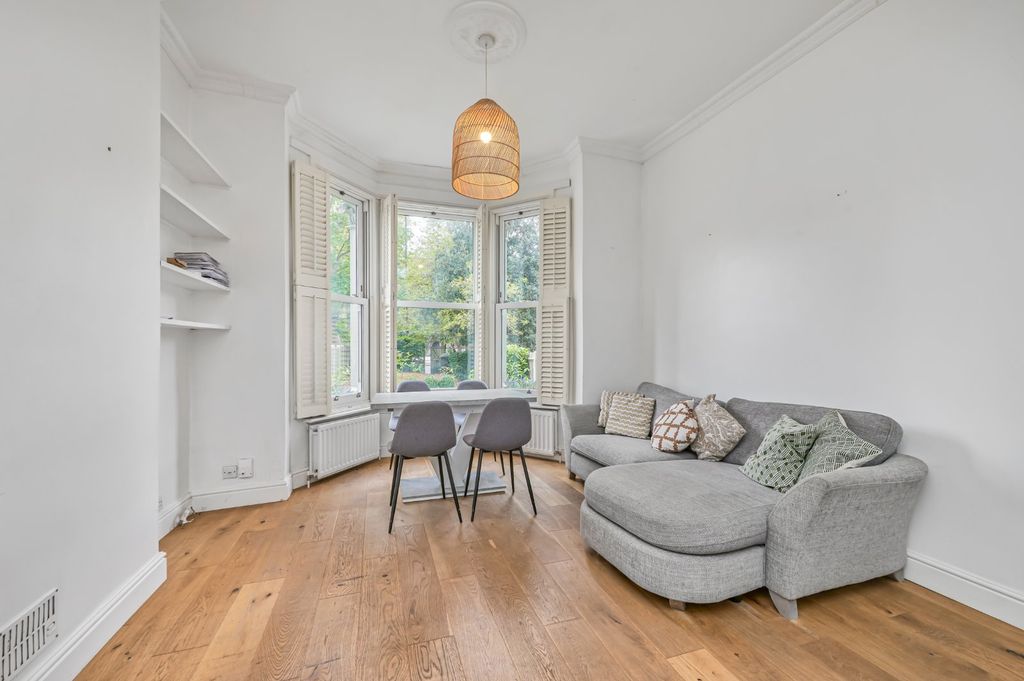 Property photo 1 of 19 Picture No. 17