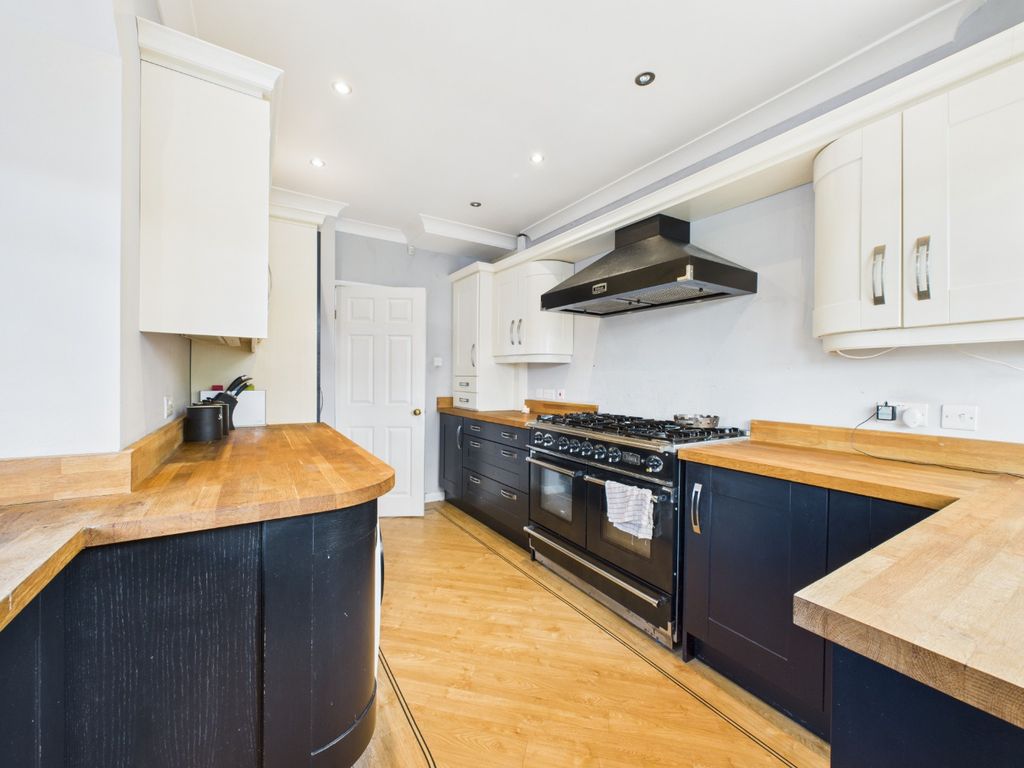 Property photo 3 of 15 4267146