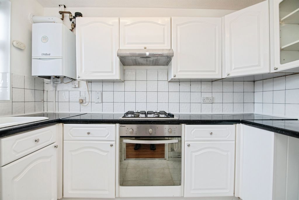 Property photo 2 of 17