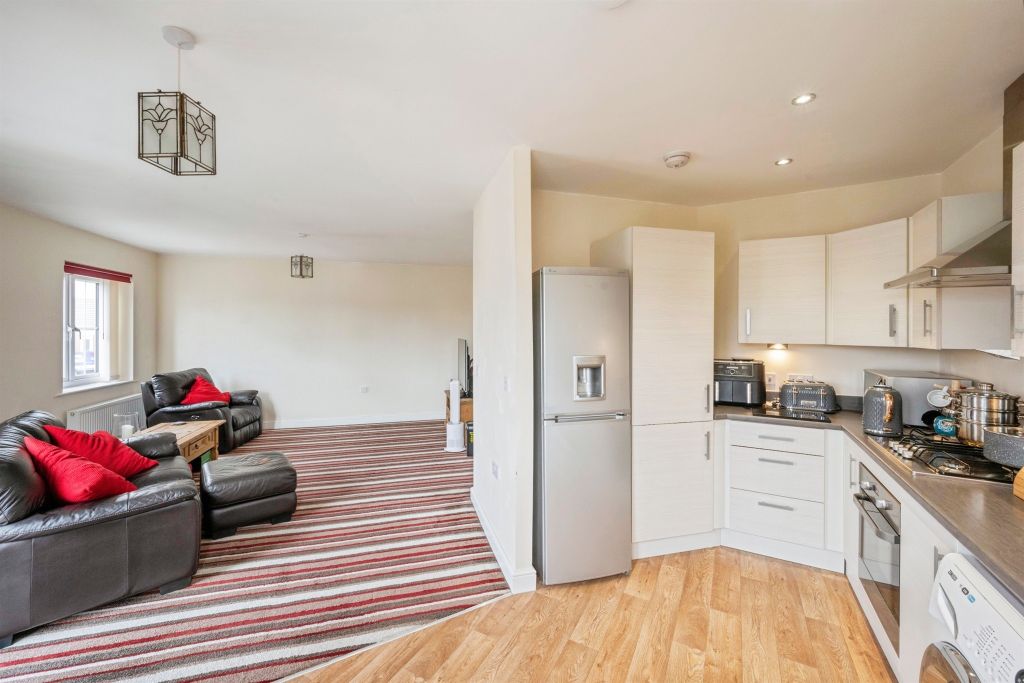 Property photo 3 of 17