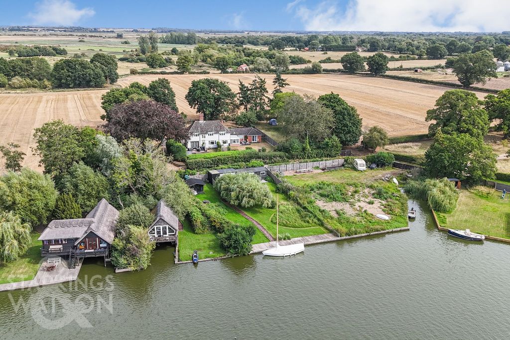 Property photo 3 of 55