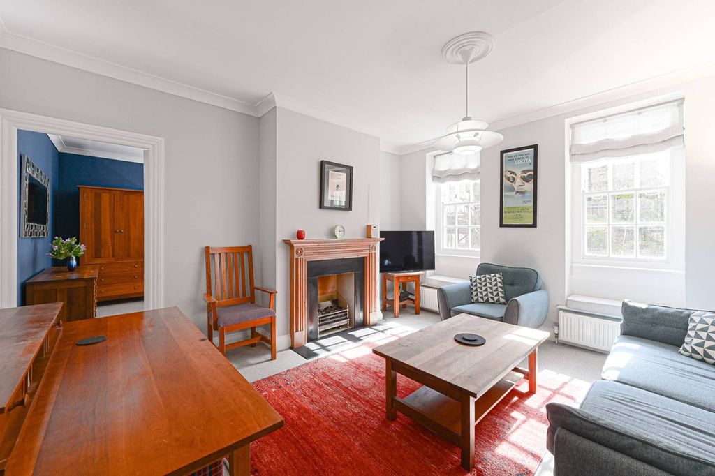 Property photo 3 of 7