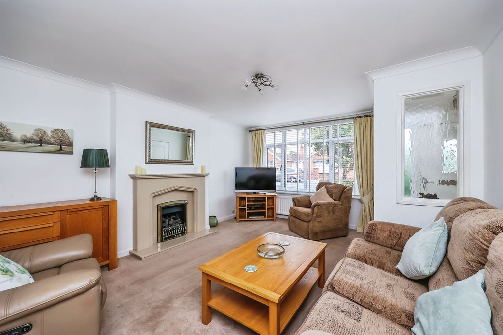 Property photo 3 of 17