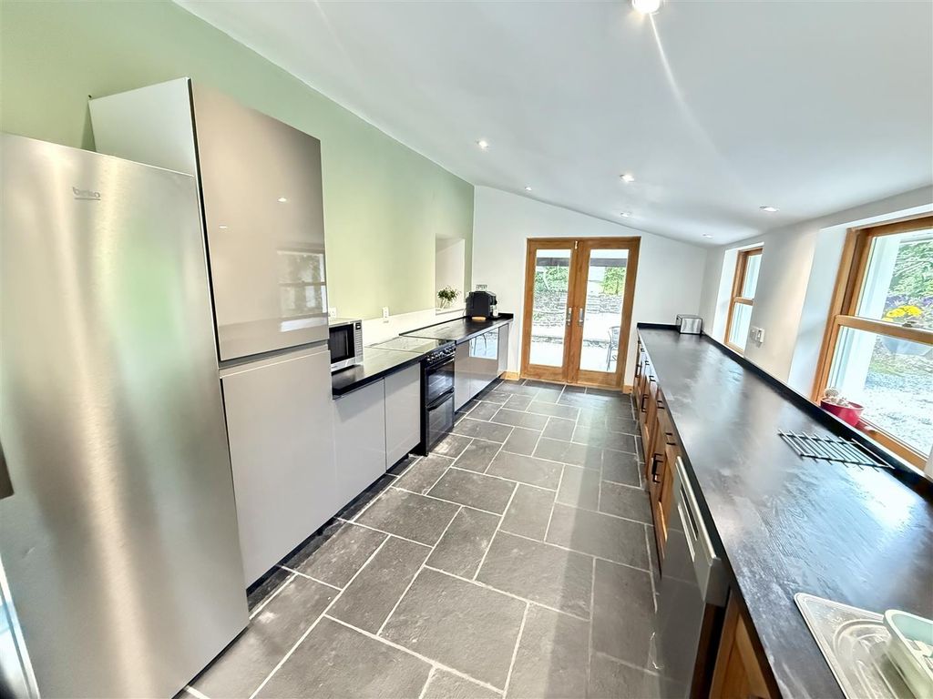 Property photo 3 of 55 Kitchen