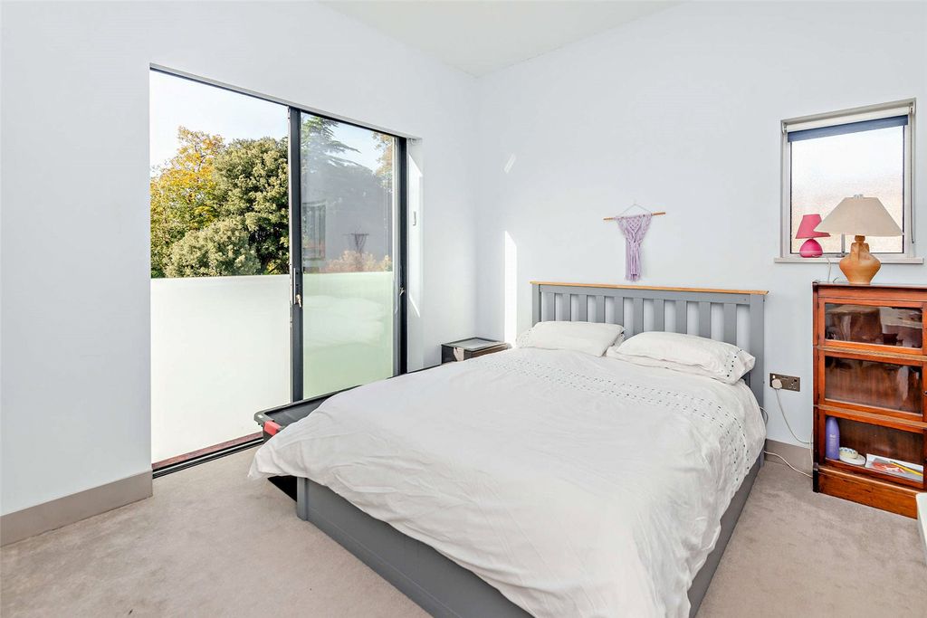 Additional image 18 of 5 bed detached house for saleVicarage Walk, Bray, Maidenhead, Berkshire SL6