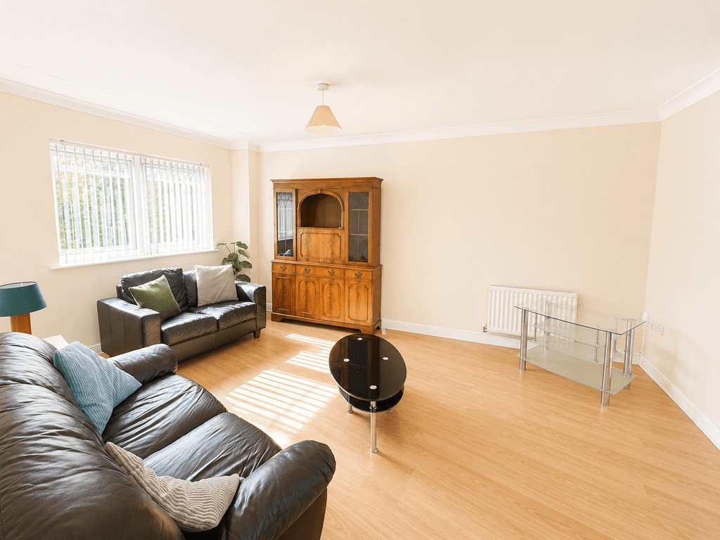 Property photo 3 of 13 Gallery