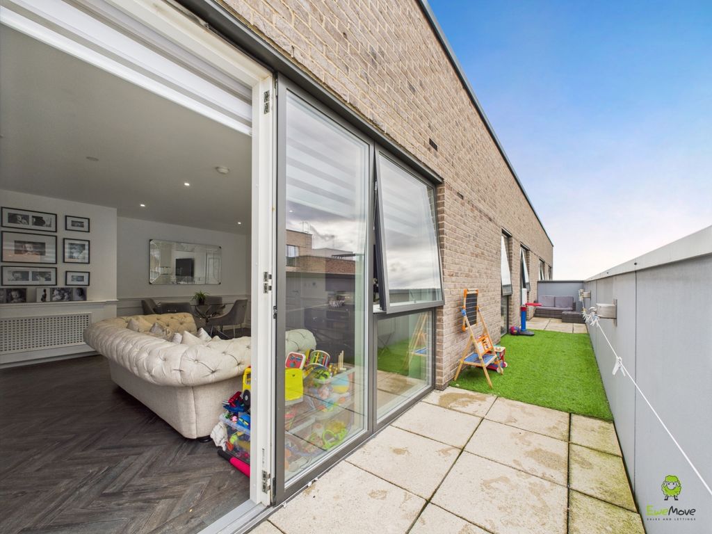 Property photo 1 of 12 Presented By Kevin At Ewemove Bexleyheath And Dart