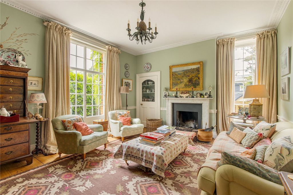 Property photo 3 of 18 Drawing Room