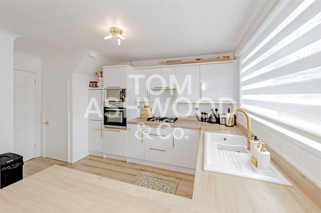 Property photo 3 of 15 Picture No. 25