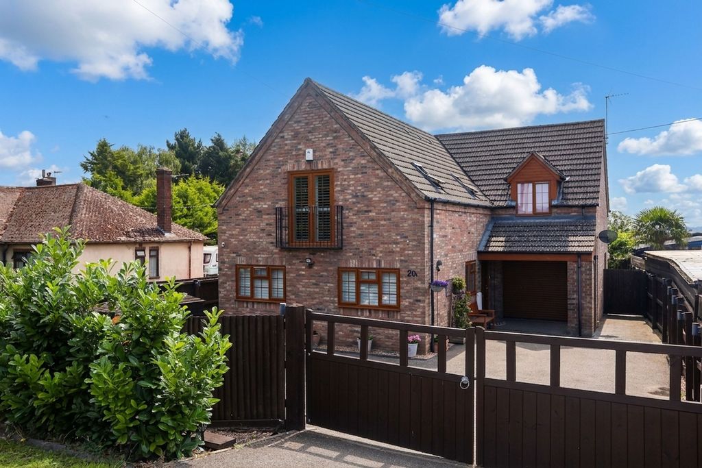 Property photo 1 of 31
