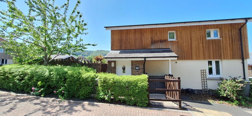 Property photo 1 of 21