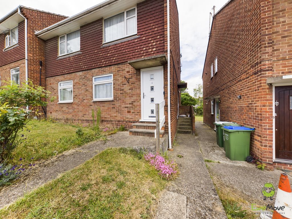 Property photo 1 of 8 Presented By Kevin At Ewemove Bexleyheath And Dart