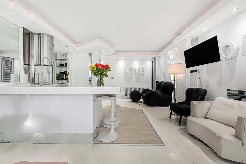 Property photo 2 of 24 Image