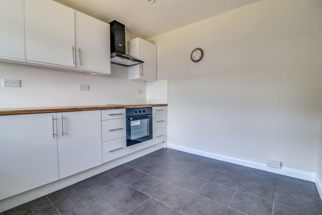 Property photo 3 of 16 Picture No. 05