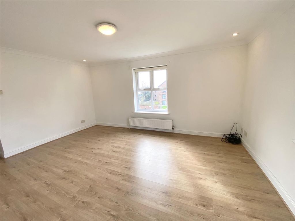 Property photo 3 of 7 Lounge Pic 2.Jpg