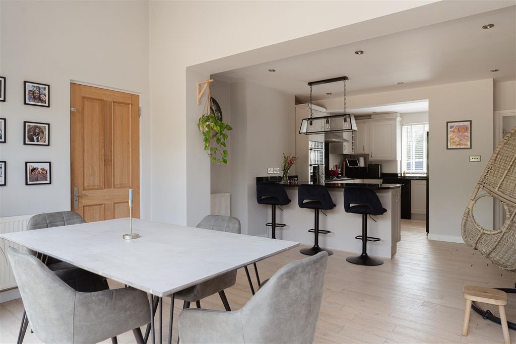Property photo 3 of 21 14.Jpg