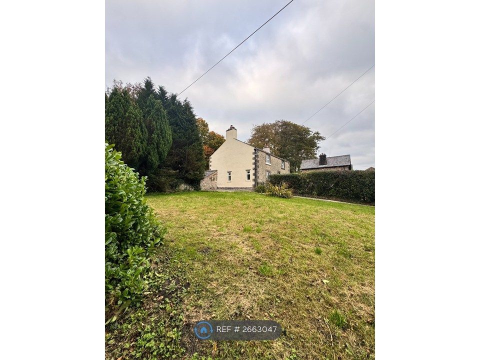 Property photo 2 of 18 Side Garden