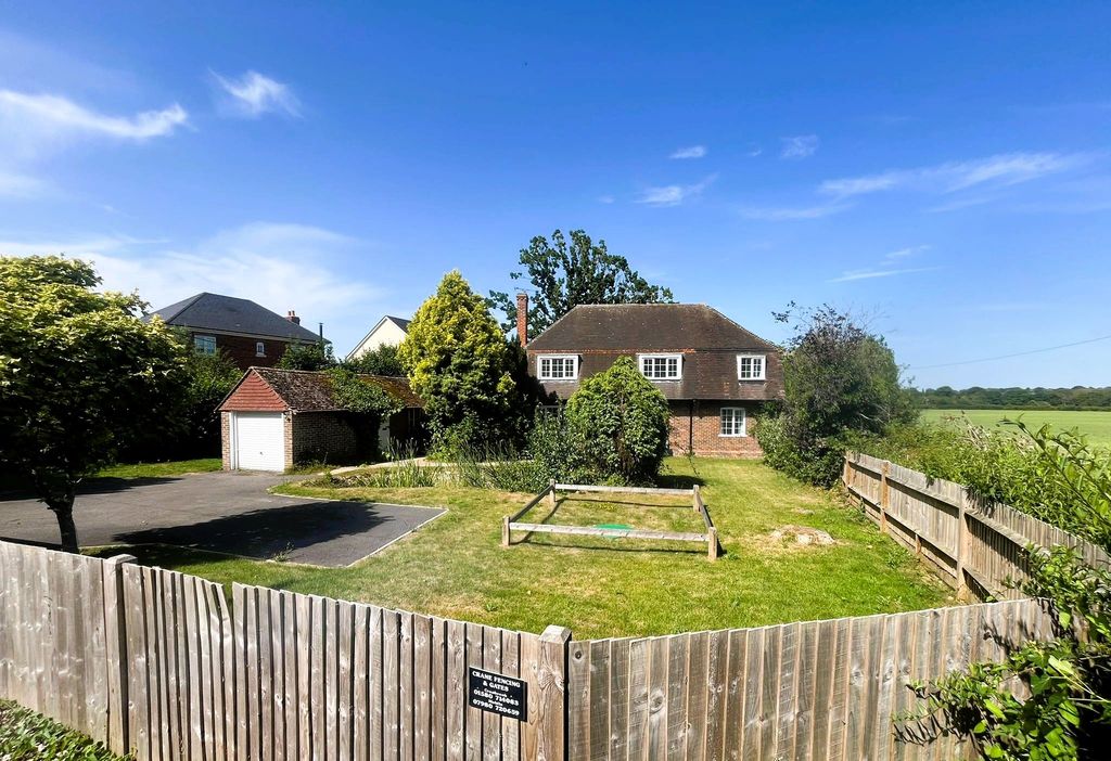Property photo 1 of 28