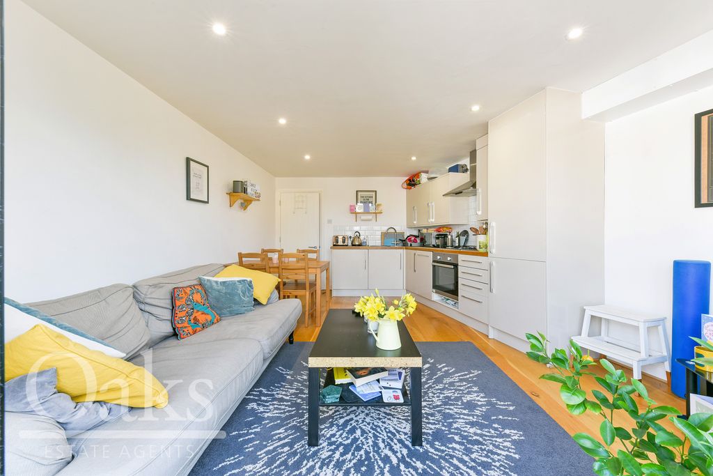 Property photo 1 of 8 Reception Room/ Kitc