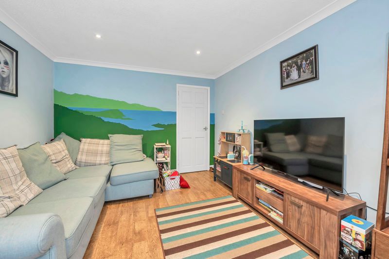 Property photo 2 of 14 Sitting Room