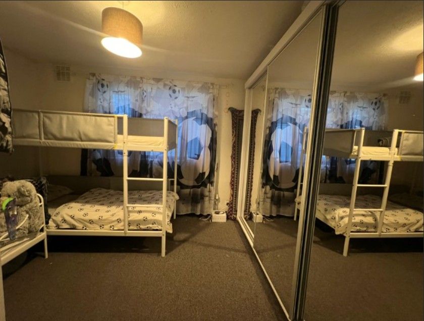 Property photo 3 of 6