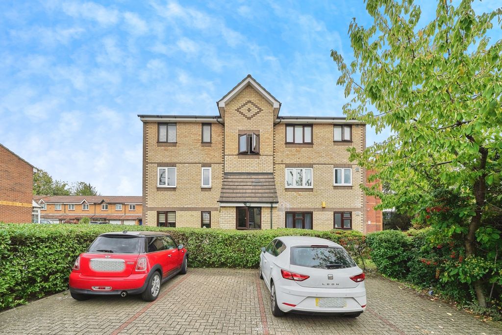 Property photo 3 of 15 Photo