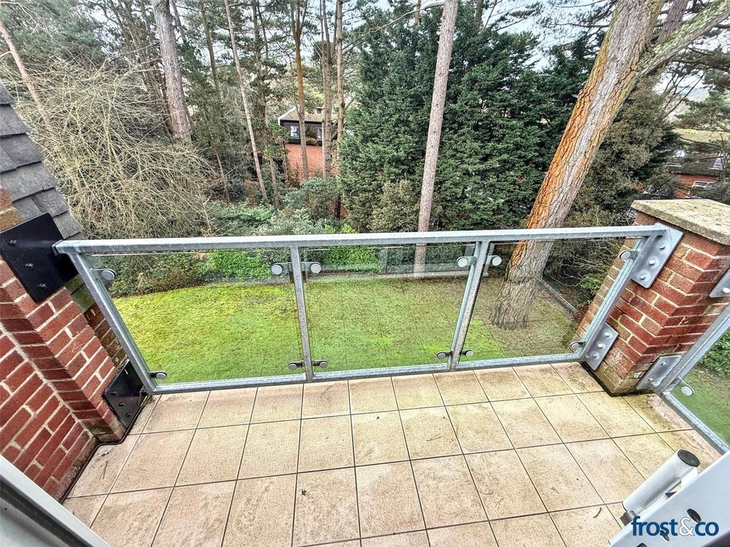 Property photo 3 of 16 Balcony