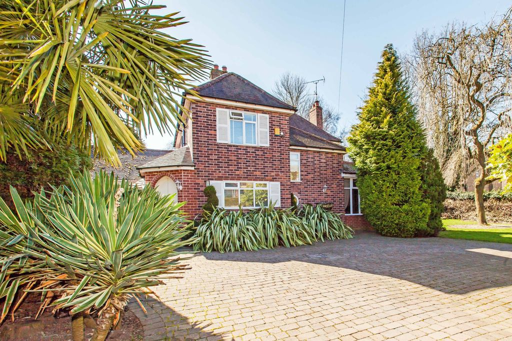 Property photo 1 of 48