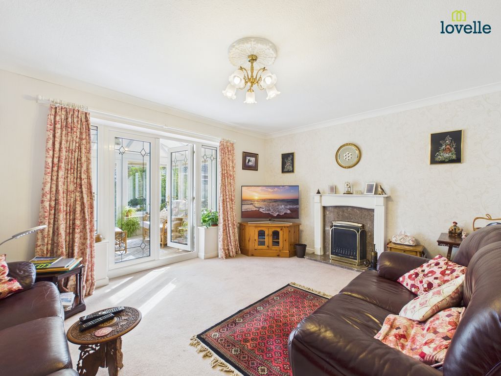 Property photo 2 of 32