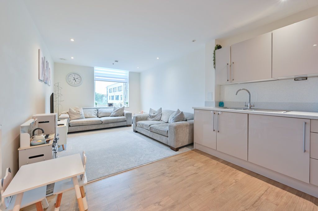 Property photo 1 of 16 Open Plan Living/Kitchen Area