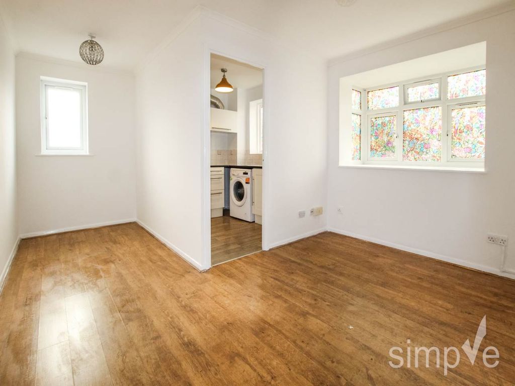 Property photo 2 of 7 Img_5982