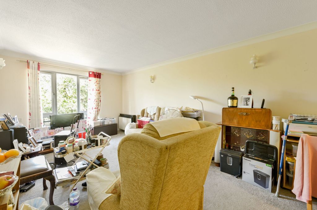 Property photo 2 of 7