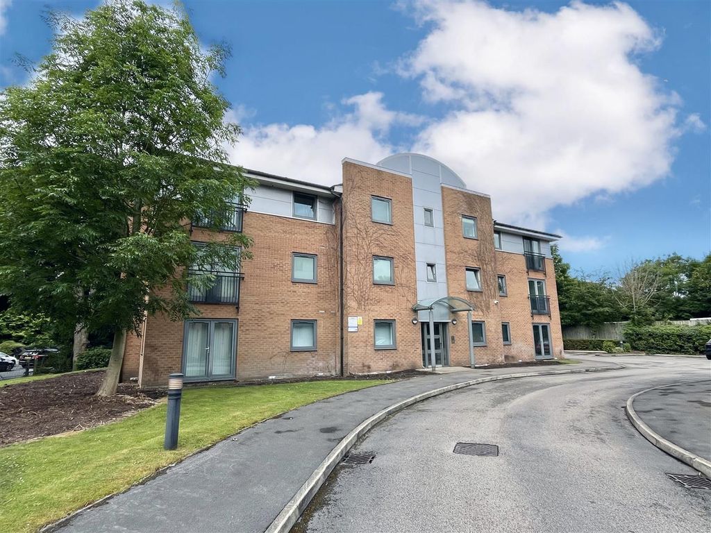 Property photo 1 of 12