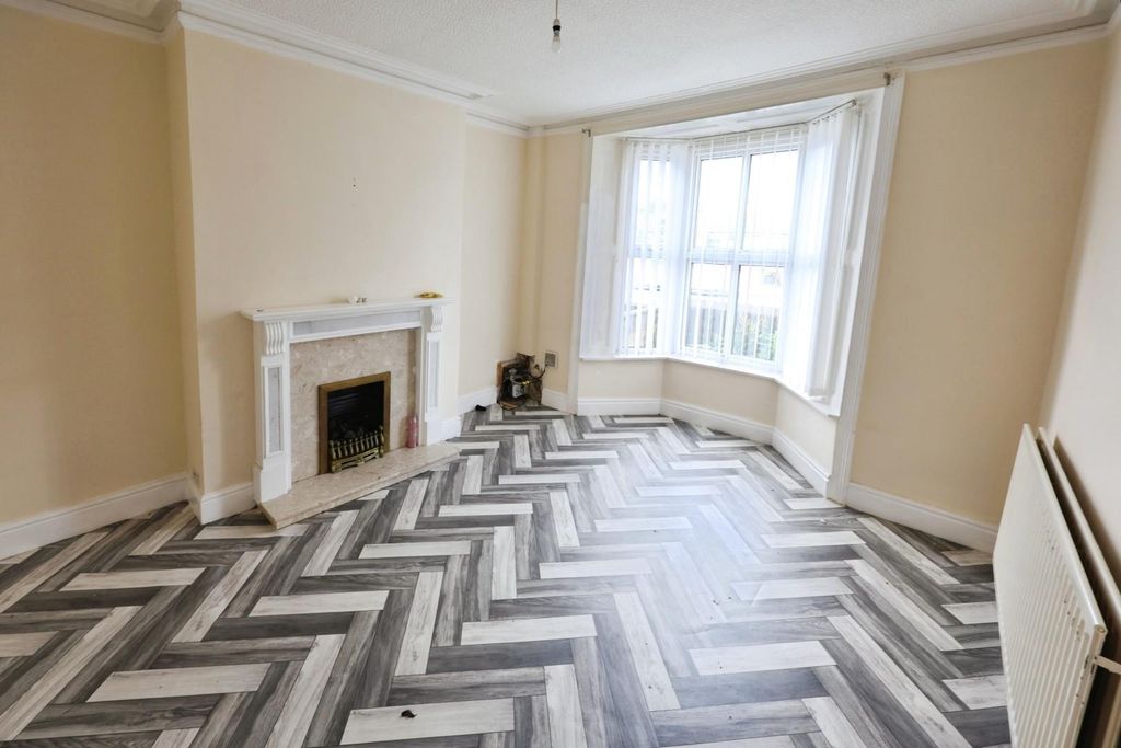 Property photo 2 of 12 2Cdefb9c-Pk7A3288.Jpg