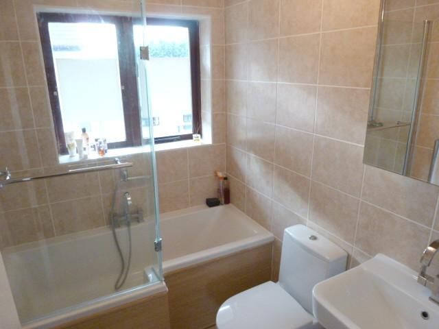 Property photo 3 of 7 Bathroom