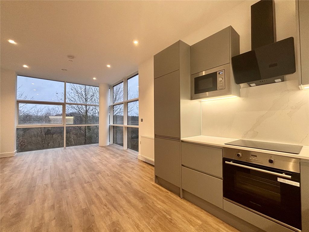 Property photo 1 of 29 Picture No. 28