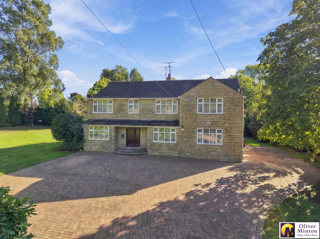 Property photo 2 of 41