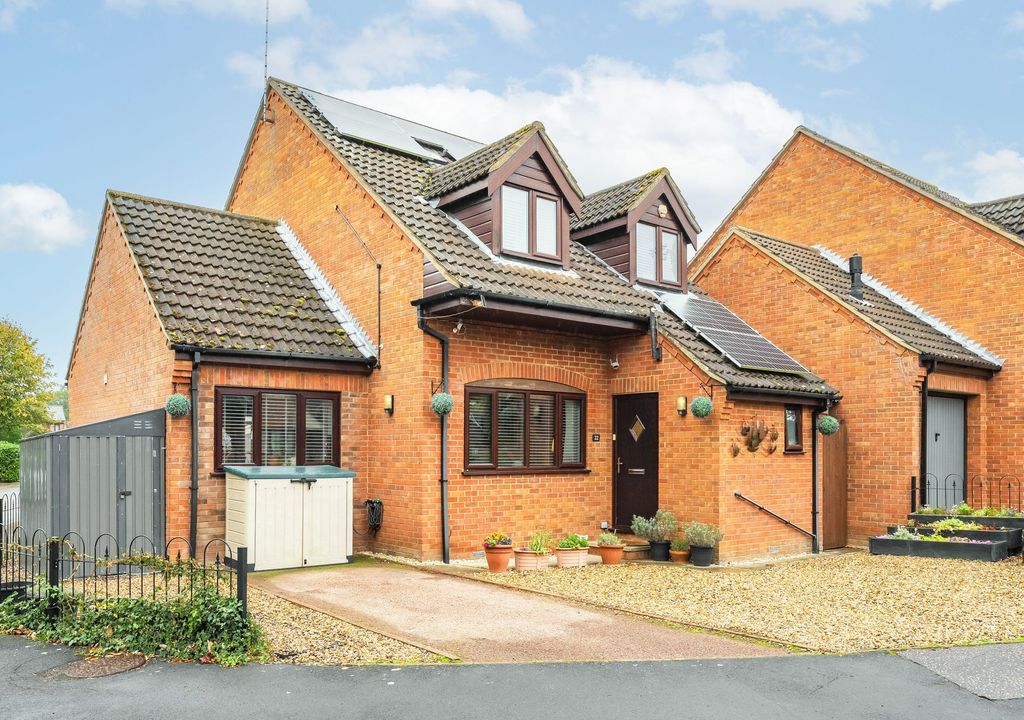 Property photo 1 of 18