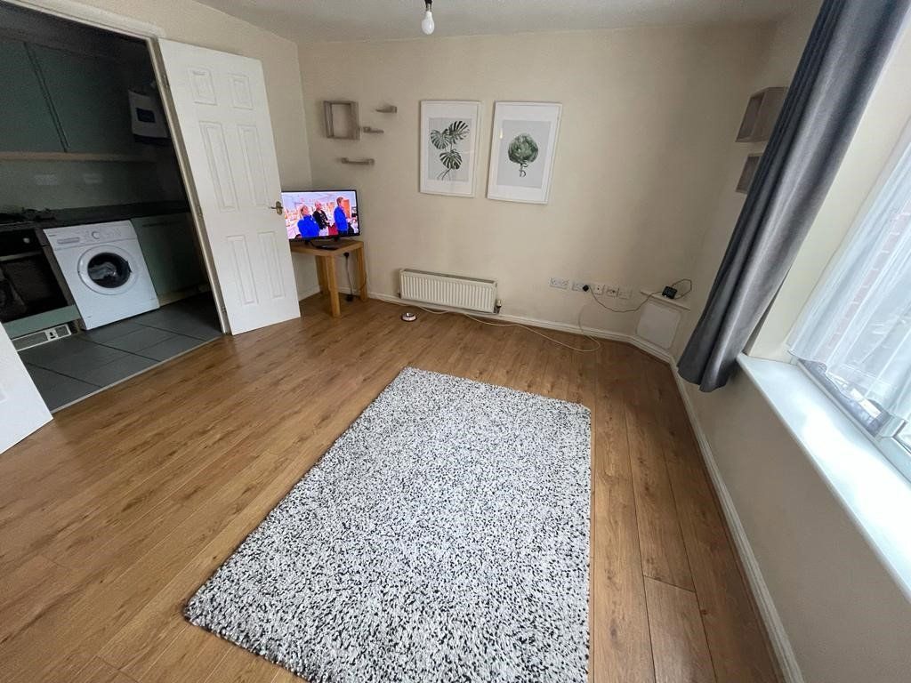 Property photo 3 of 10