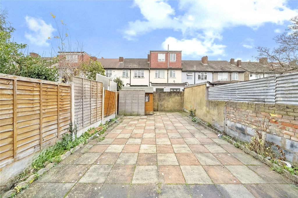 Property photo 3 of 18 Picture No. 22