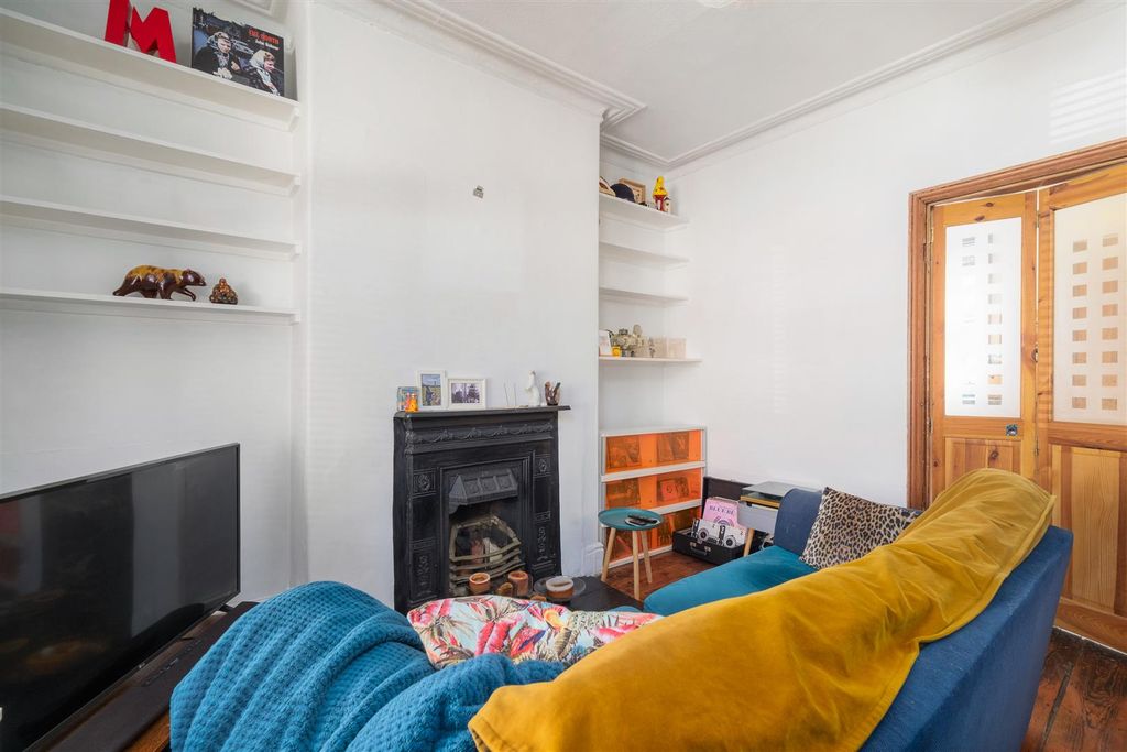 Property photo 3 of 17 Untitled (7 Of 10).Jpg